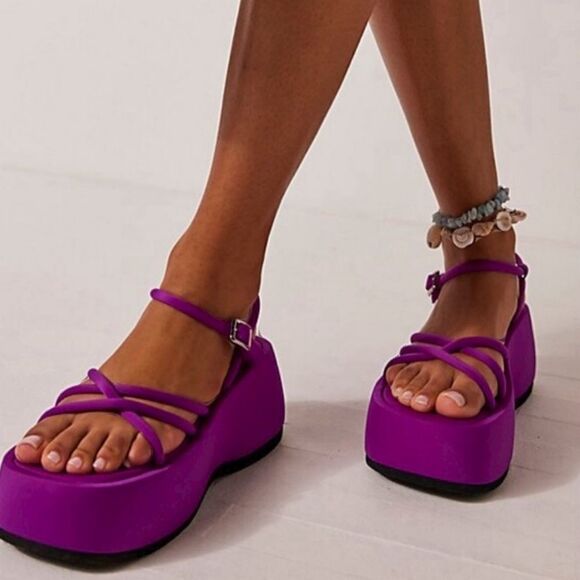 Jeffrey Campbell Glow Up Platform Sandal - Picture 1 of 8